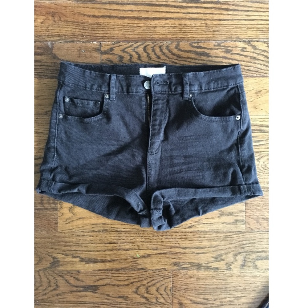 Garage: Retro High Waist Short